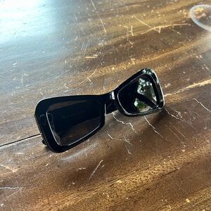 Kali Uchis Black Sunglasses